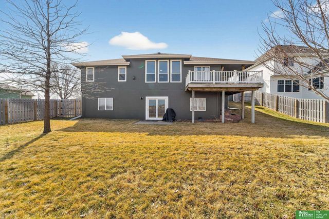 18606 Edna Street, Omaha, NE 68136