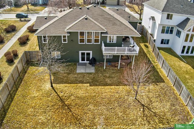 18606 Edna Street, Omaha, NE 68136