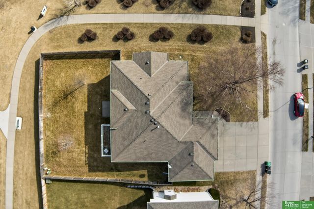 18606 Edna Street, Omaha, NE 68136