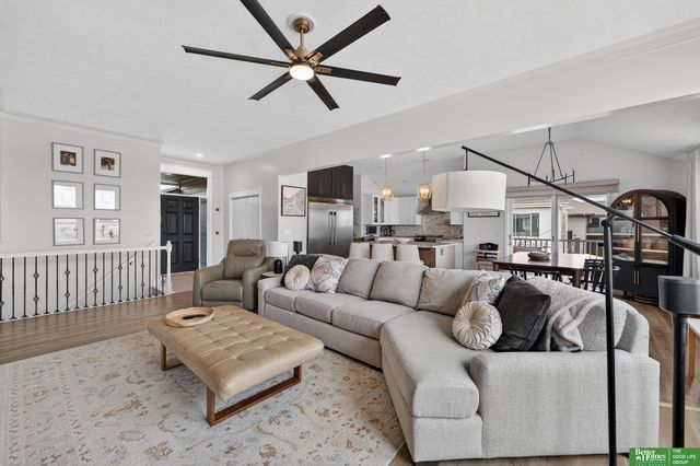 18606 Edna Street, Omaha, NE 68136