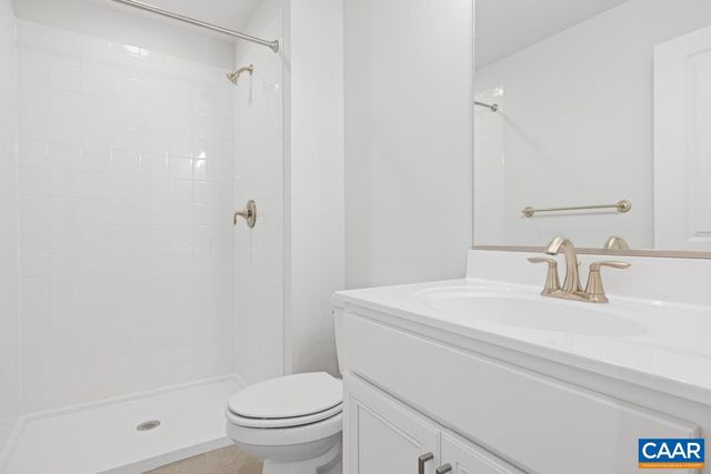 42 WHISPERWOOD CT, Troy, VA 22974