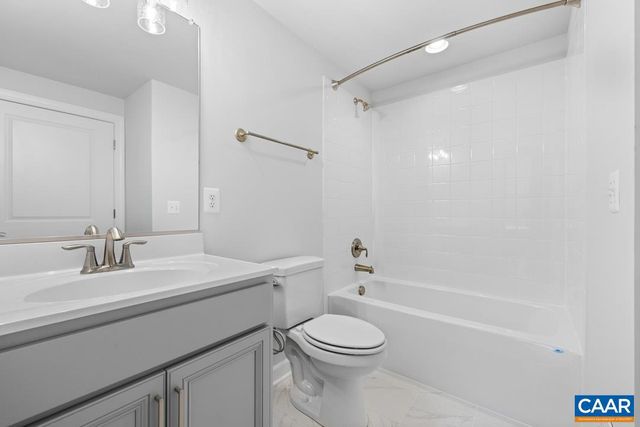 42 WHISPERWOOD CT, Troy, VA 22974
