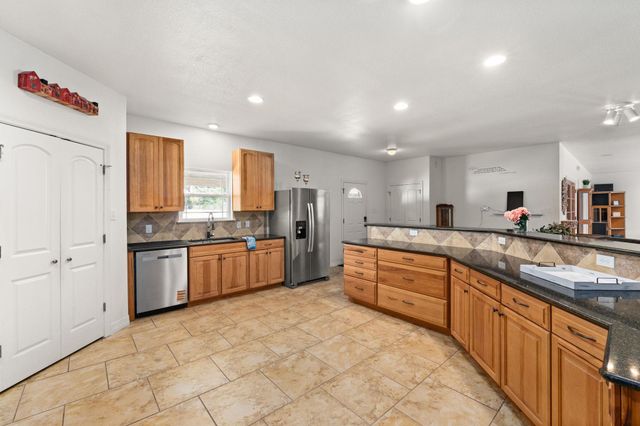 13061 Oakalla RD, Killeen, TX 76549