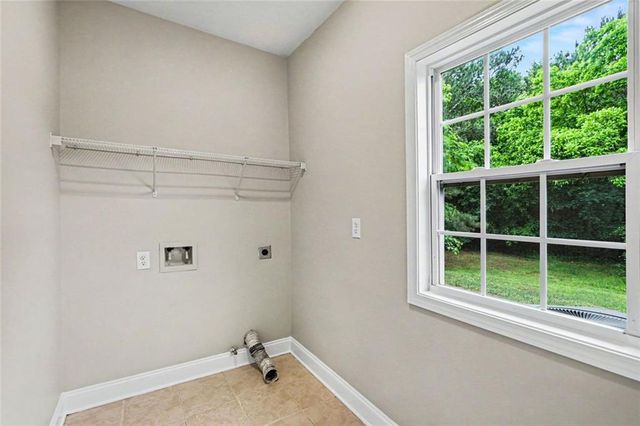 60 High Pines Court W, Hiram, GA 30141