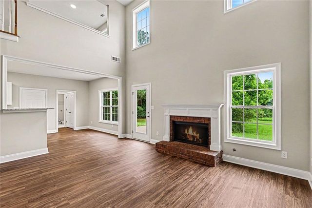 60 High Pines Court W, Hiram, GA 30141