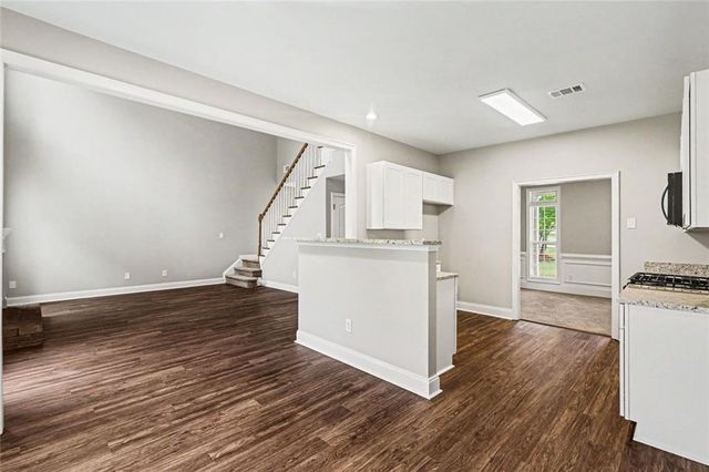 60 High Pines Court W, Hiram, GA 30141