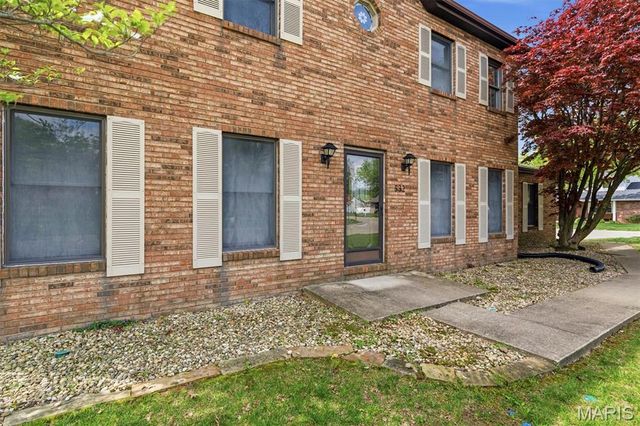 532 Homestead Avenue, Swansea, IL 62226