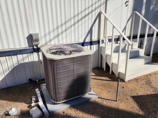 16005 N 32nd Street 33, Phoenix, AZ 85032