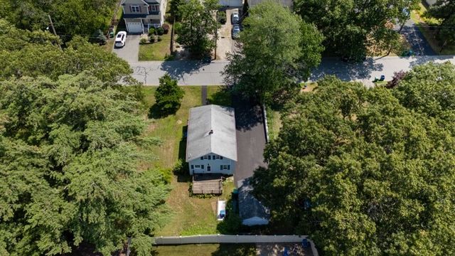 9 Harriett Ave, Burlington, MA 01803