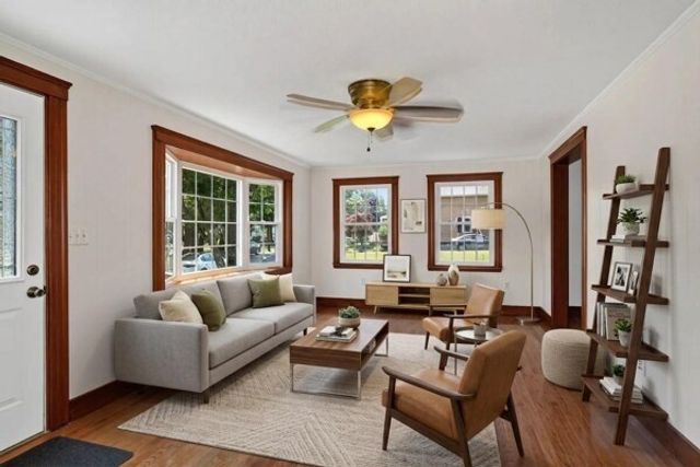 9 Harriett Ave, Burlington, MA 01803