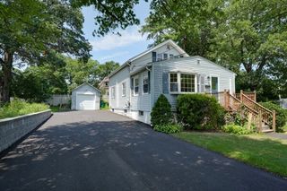 9 Harriett Ave, Burlington, MA 01803