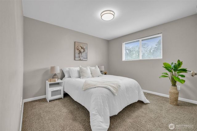 14638 124th Place NE, Woodinville, WA 98072