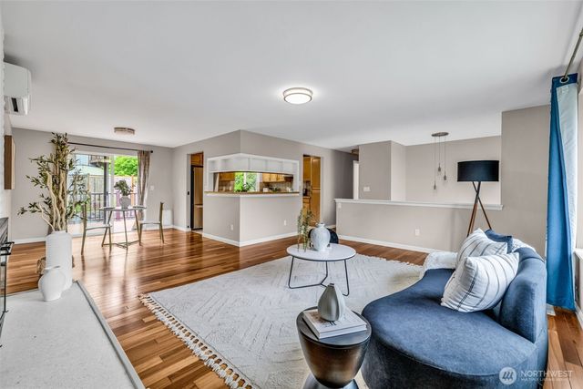14638 124th Place NE, Woodinville, WA 98072