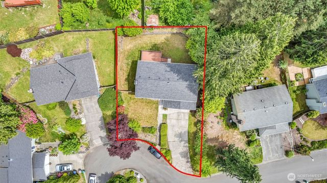14638 124th Place NE, Woodinville, WA 98072
