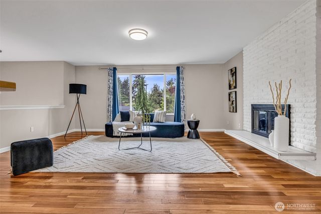 14638 124th Place NE, Woodinville, WA 98072