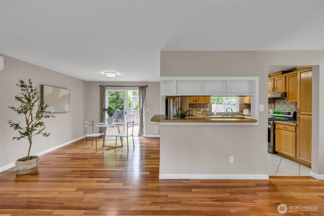 14638 124th Place NE, Woodinville, WA 98072