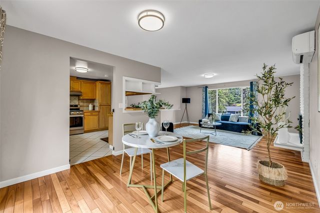 14638 124th Place NE, Woodinville, WA 98072