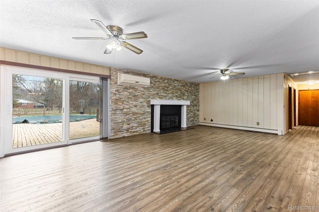 45784 Willis Road, Sumpter Township, MI 48111