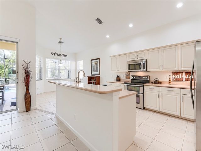 12020 Bramble Cove DR, Fort Myers, FL 33905