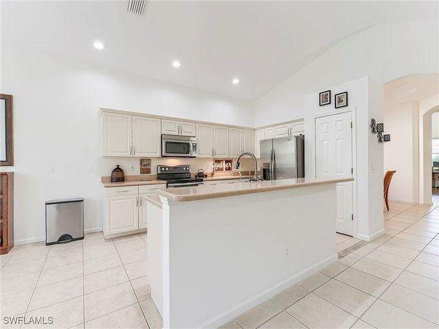 12020 Bramble Cove DR, Fort Myers, FL 33905