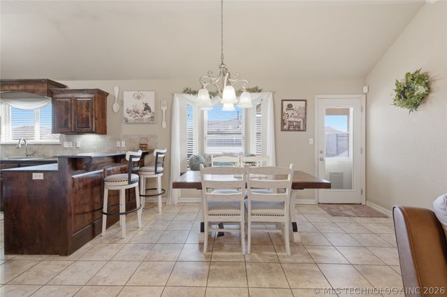 13084 E 134th Place N, Collinsville, OK 74021