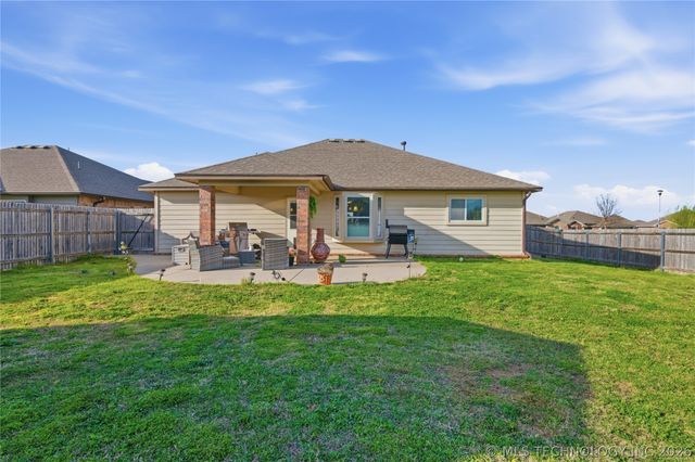 13084 E 134th Place N, Collinsville, OK 74021