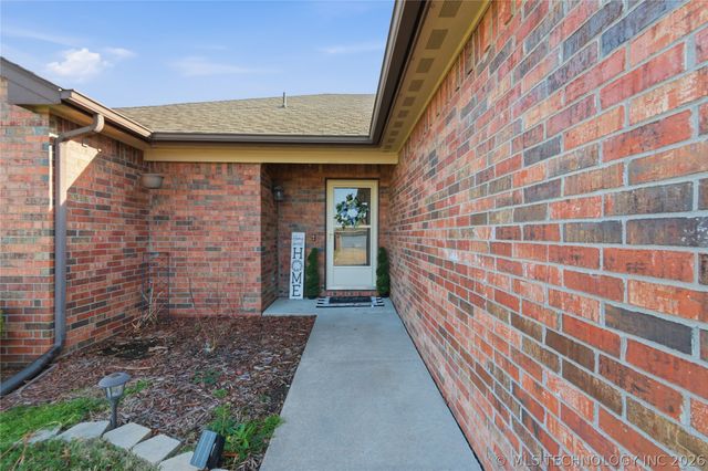 13084 E 134th Place N, Collinsville, OK 74021