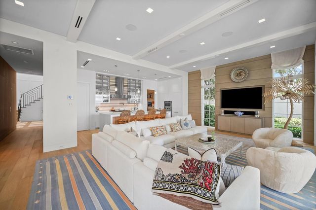 3501 N Ocean Boulevard, Gulf Stream, FL 33483
