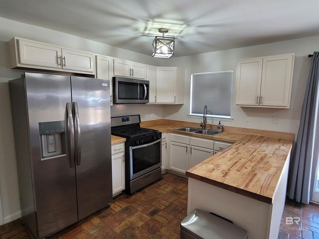 1411 Wilson Avenue, Daphne, AL 36526