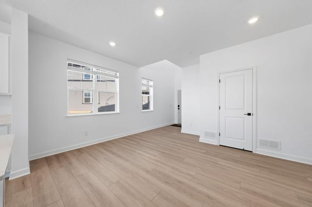 10527 Harbor Lane N, Maple Grove, MN 55369
