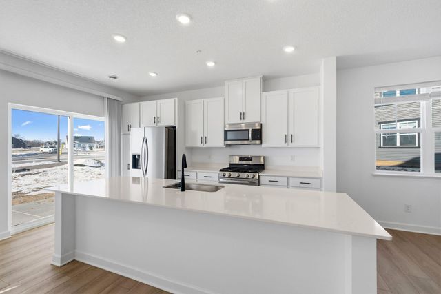 10527 Harbor Lane N, Maple Grove, MN 55369