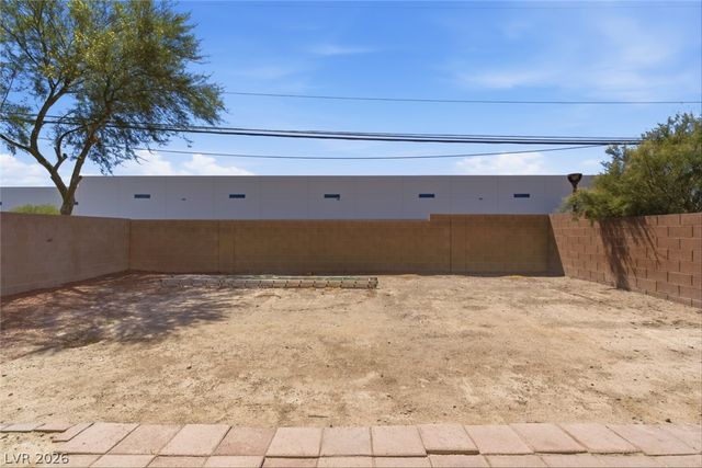 41 Rosa Rosales Court, North Las Vegas, NV 89031