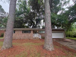 7805 Apache Road, Little Rock, AR 72205