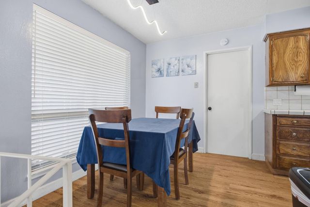 741 W Holland, Clovis, CA 93612