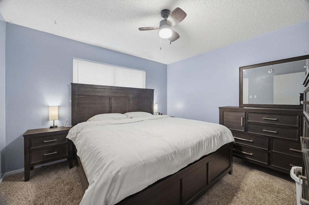 Image 23 of property listing at 741 W Holland, Clovis, CA 93612