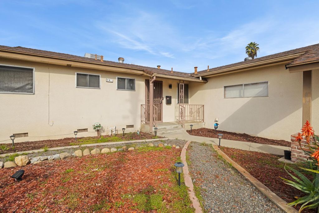 Image 5 of property listing at 741 W Holland, Clovis, CA 93612