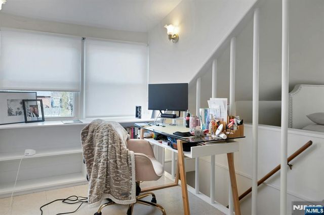 120 Meadowbrook Road, Livingston, NJ 07039