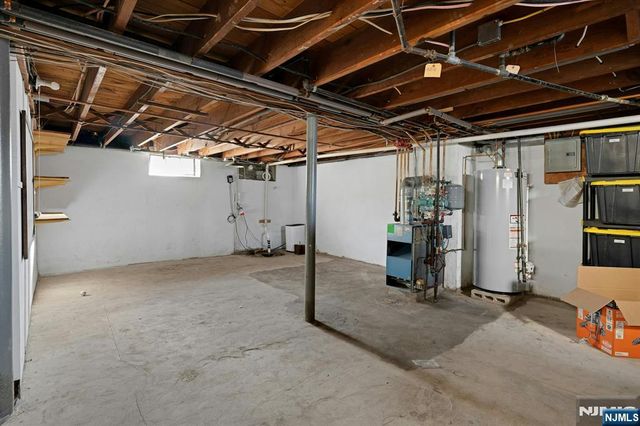 120 Meadowbrook Road, Livingston, NJ 07039