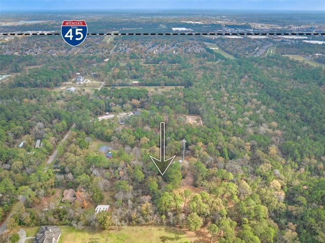 3027 Pine Acres Drive, Conroe, TX 77384