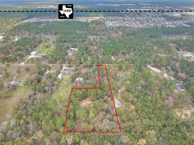 3027 Pine Acres Drive, Conroe, TX 77384