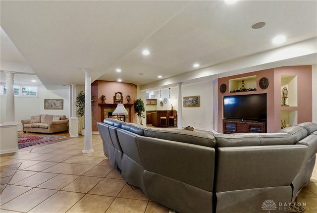 8077 Laurel Lake Court, Liberty Twp, OH 45044