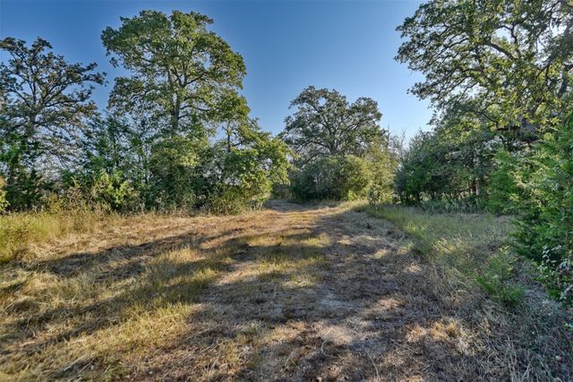 1879 County Road 413, Somerville, TX 77879