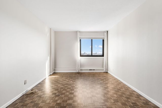 410 Groveland Avenue 1605, Minneapolis, MN 55403