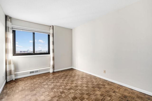 410 Groveland Avenue 1605, Minneapolis, MN 55403