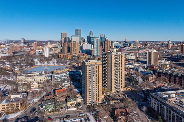 410 Groveland Avenue 1605, Minneapolis, MN 55403