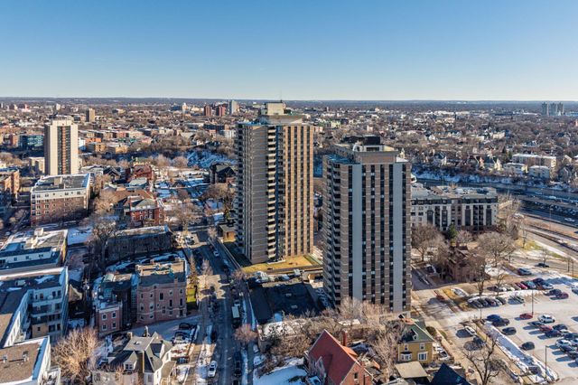 410 Groveland Avenue 1605, Minneapolis, MN 55403