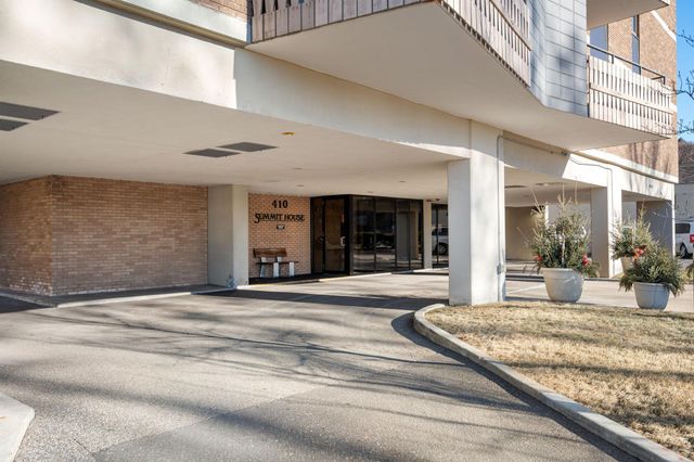 410 Groveland Avenue 1605, Minneapolis, MN 55403