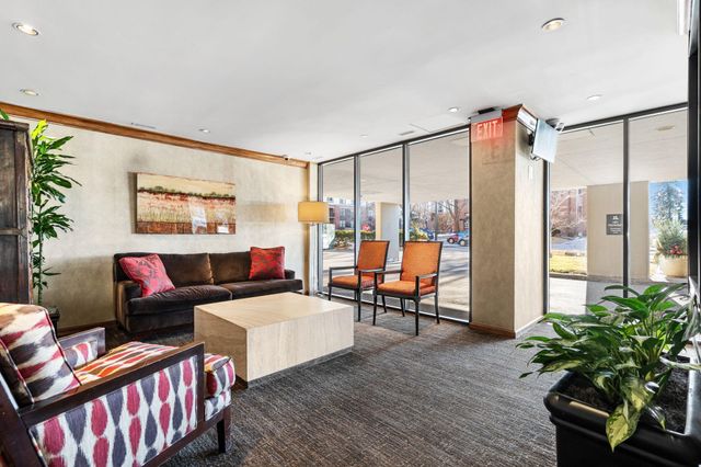 410 Groveland Avenue 1605, Minneapolis, MN 55403