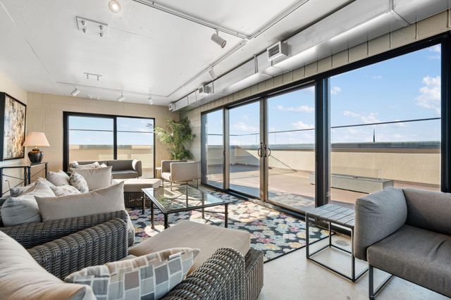 410 Groveland Avenue 1605, Minneapolis, MN 55403