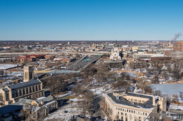 410 Groveland Avenue 1605, Minneapolis, MN 55403